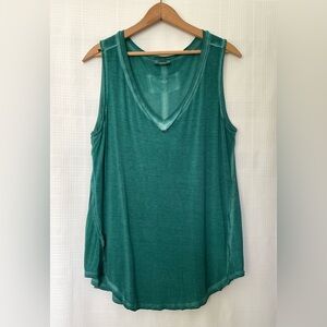 Zenana Outfitters Teal exposed seamed distressed tank top